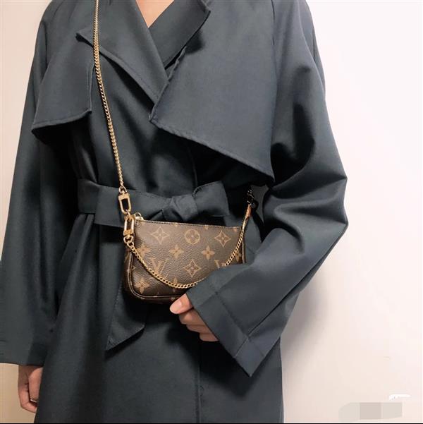 2026124142626482 580